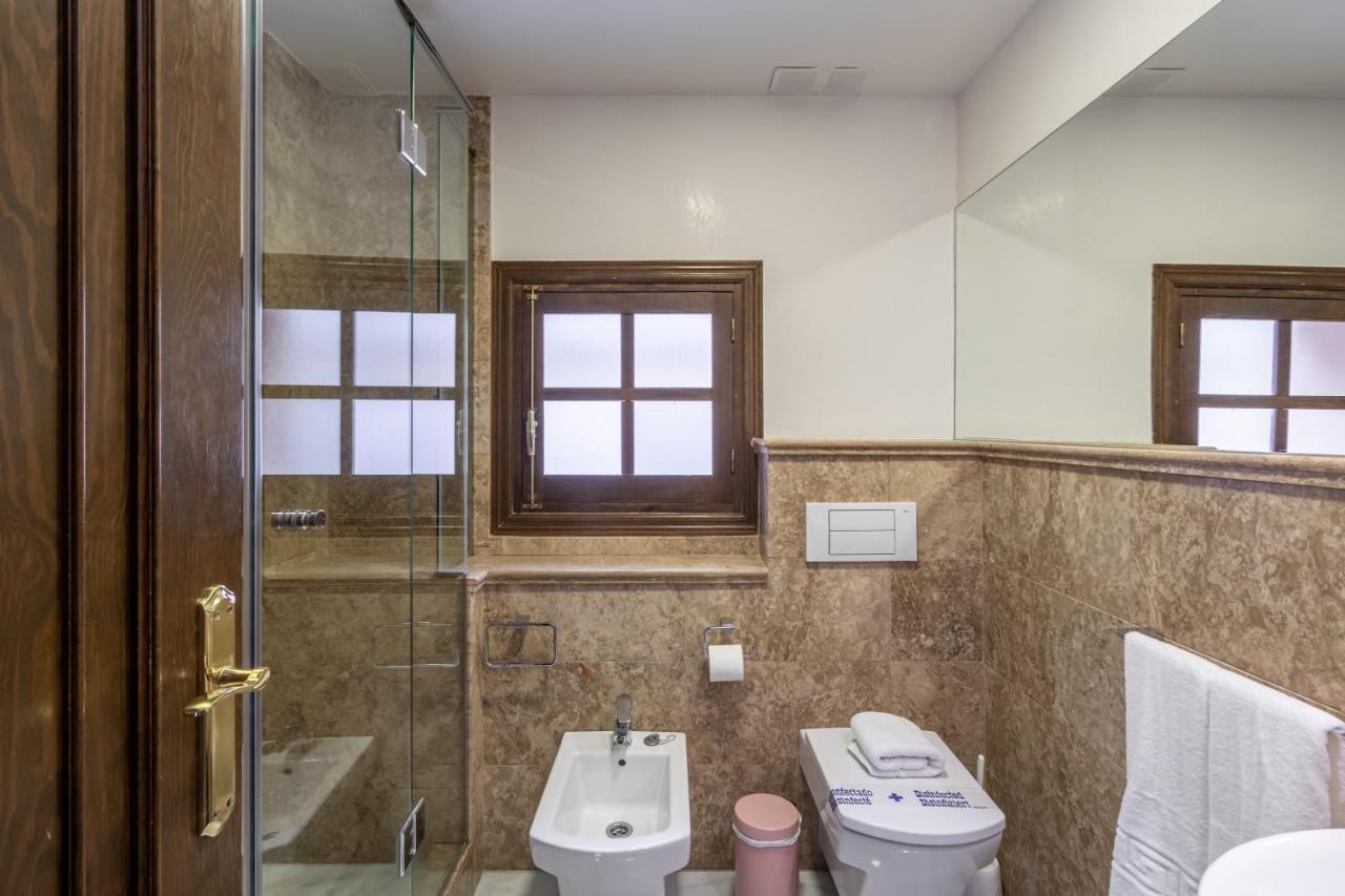 Bns Dauro Suites Granada Luaran gambar